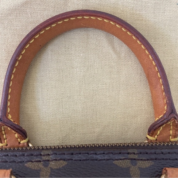 Louis Vuitton Speedy Nano - Picture 10 of 11